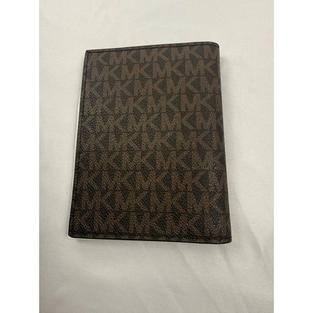 Michael Kors Jet Set Signature Logo Passport Holder Case Brown Monogram Bifold